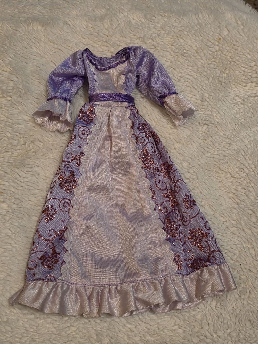 2008 Disney Rapunsel Cut N Style Dress Barbie